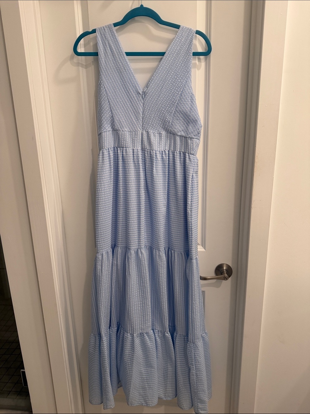 Taylor seersucker blue and white maxi dress - Picture 10 of 12
